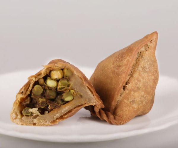 Green Peas Samosa - Image 3